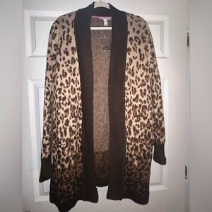 Isaac Mizrani LIVE Long Leopard Print Long Cardigan Sweater Size Large
